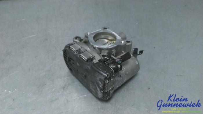 Usagé Boîtier accélérateur Mercedes A-Klasse Prix € 20,00 Règlement à la marge proposé par Klein Gunnewiek Autodemontage & Motorentechniek