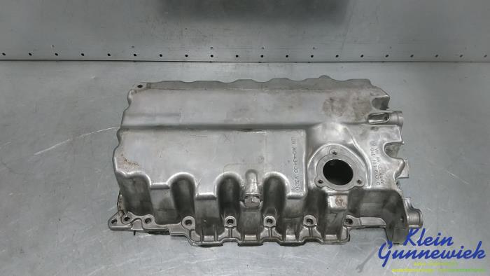 Usagé Couvercle carter Volkswagen Golf Sportsvan Prix € 60,00 Règlement à la marge proposé par Klein Gunnewiek Autodemontage & Motorentechniek