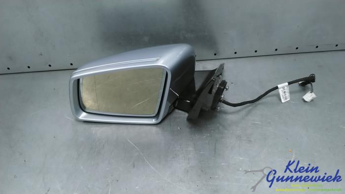Używane Lusterko zewnetrzne lewe Mercedes E-Klasse Cena € 107,00 Procedura marży oferowane przez Klein Gunnewiek Autodemontage & Motorentechniek