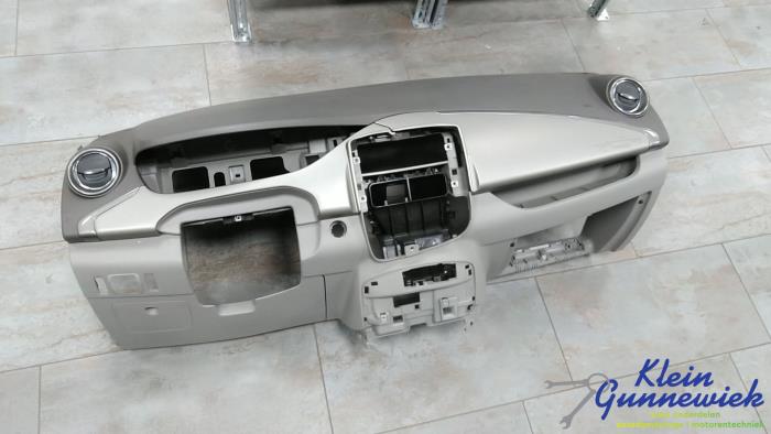 Używane Panel Renault Zoe Cena € 295,00 Procedura marży oferowane przez Klein Gunnewiek Autodemontage & Motorentechniek