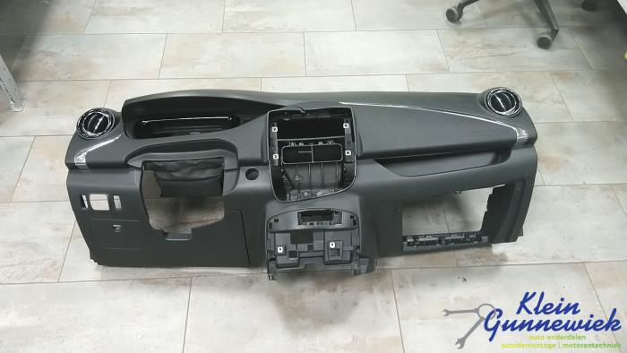 Używane Panel Renault Zoe Cena € 295,00 Procedura marży oferowane przez Klein Gunnewiek Autodemontage & Motorentechniek