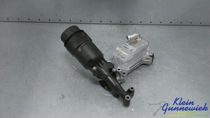 Gebrauchte Ölfiltergehäuse Mercedes C-Klasse Preis € 45,00 Margenregelung angeboten von Klein Gunnewiek Autodemontage & Motorentechniek