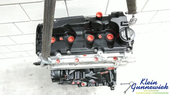 Engine Volkswagen Caddy - 04L100090F DFSD