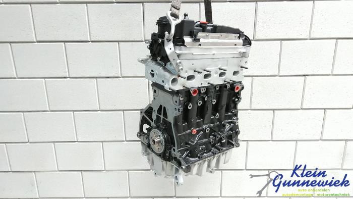 Engine Volkswagen Caddy - 04L100090F DFSD