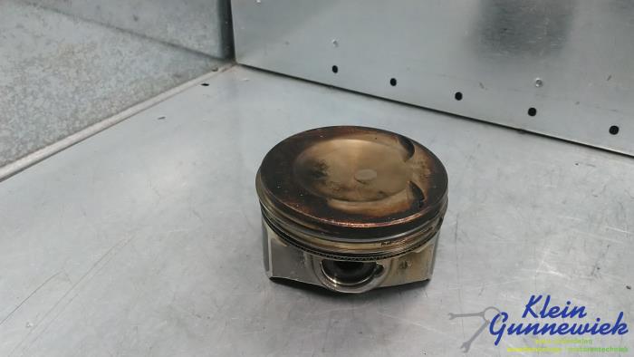 Usagé Piston Audi RS3 Prix € 160,00 Règlement à la marge proposé par Klein Gunnewiek Autodemontage & Motorentechniek