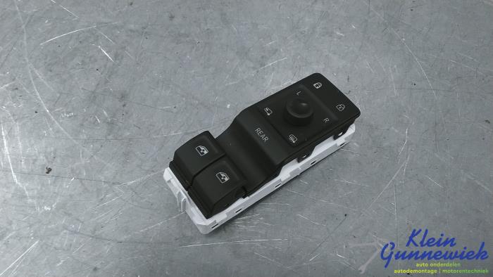 Usados Interruptor combinado de ventanillas Volkswagen ID.4 Precio € 45,00 Norma de margen ofrecido por Klein Gunnewiek Autodemontage & Motorentechniek