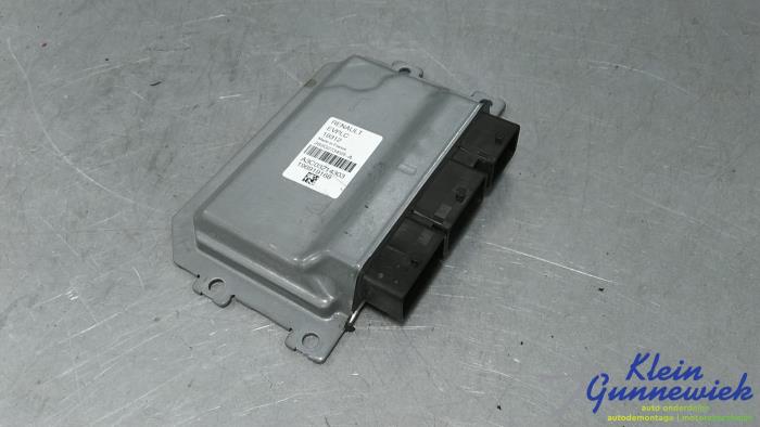 Used Injection computer Renault Zoe Price € 95,00 Margin scheme offered by Klein Gunnewiek Autodemontage & Motorentechniek