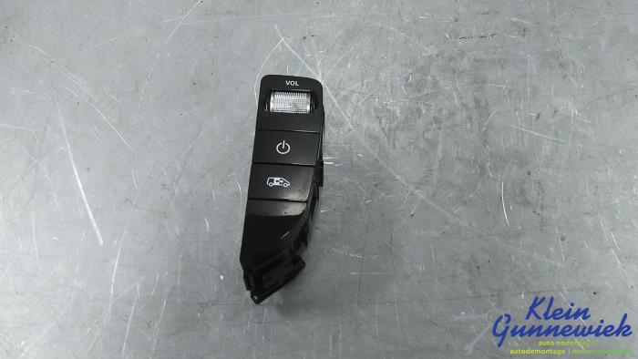 Gebrauchte Schalter Mercedes V-Klasse Preis € 33,00 Margenregelung angeboten von Klein Gunnewiek Autodemontage & Motorentechniek