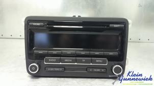 Used Radio CD player Volkswagen Golf Price € 55,00 Margin scheme offered by Klein Gunnewiek Autodemontage & Motorentechniek