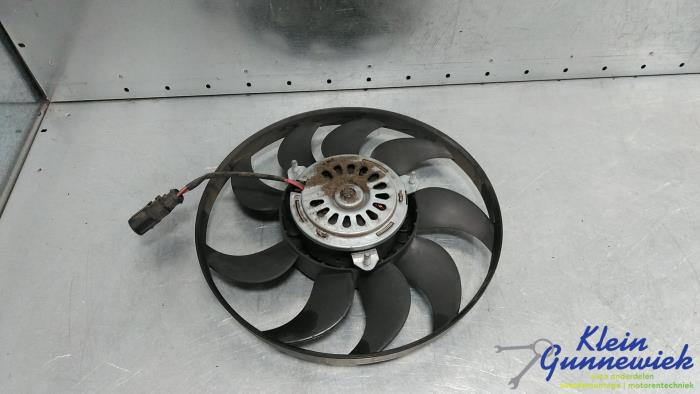 Używane Silnik wentylatora Volkswagen Touran Cena € 40,00 Procedura marży oferowane przez Klein Gunnewiek Autodemontage & Motorentechniek