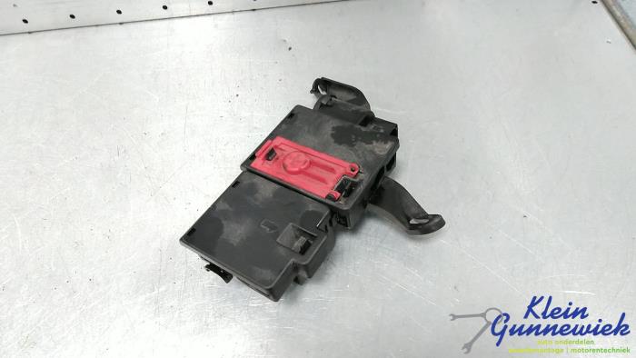 Current control relay