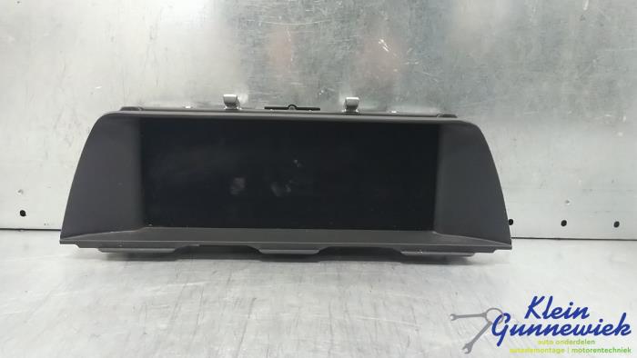 Begagnade Innerdisplay BMW 5-Serie Pris € 337,00 Marginaltabell erbjuds av Klein Gunnewiek Autodemontage & Motorentechniek
