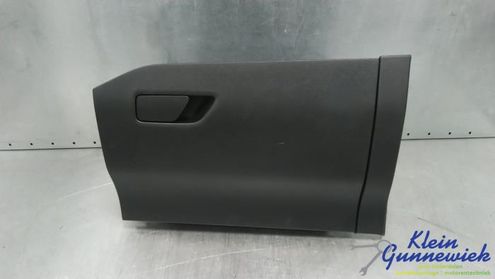 Begagnade Handskfack Ford Focus Pris € 66,00 Marginaltabell erbjuds av Klein Gunnewiek Autodemontage & Motorentechniek