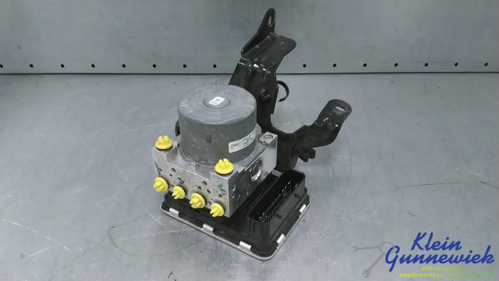 Begagnade ABS-pump Ford Focus Pris € 163,00 Marginaltabell erbjuds av Klein Gunnewiek Autodemontage & Motorentechniek