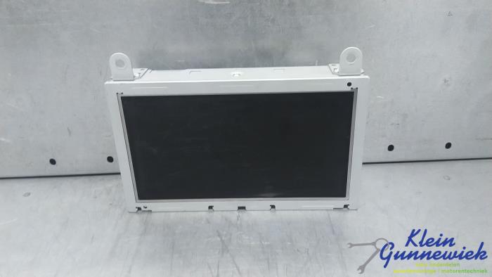 Begagnade Innerdisplay Opel Meriva Pris € 60,00 Marginaltabell erbjuds av Klein Gunnewiek Autodemontage & Motorentechniek