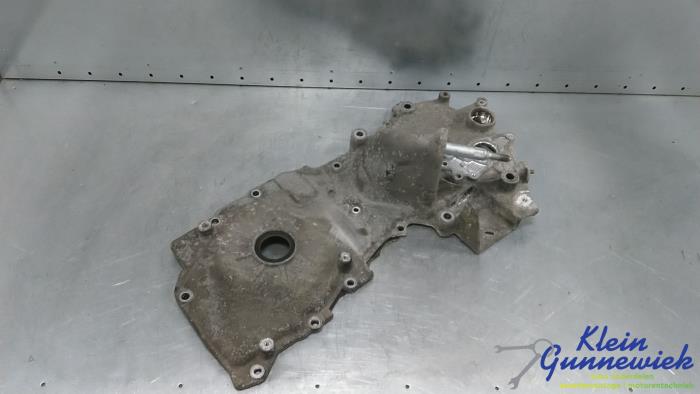 Used Timing cover Renault Twingo Price € 75,00 Margin scheme offered by Klein Gunnewiek Autodemontage & Motorentechniek
