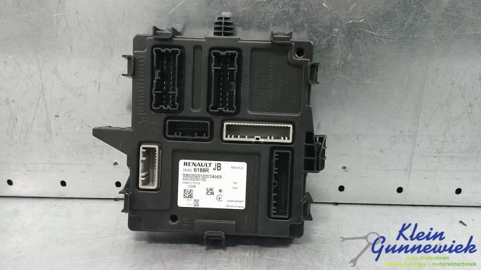 Używane Sterownik Body Control Renault Trafic Cena € 49,00 Procedura marży oferowane przez Klein Gunnewiek Autodemontage & Motorentechniek