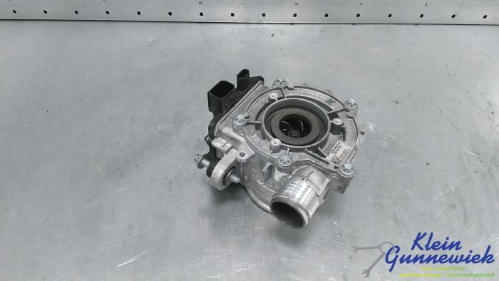Begagnade Vattenpump Mercedes A-Klasse Pris € 175,00 Marginaltabell erbjuds av Klein Gunnewiek Autodemontage & Motorentechniek