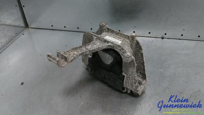 Used Engine mount Volkswagen T-Roc Price € 45,00 Margin scheme offered by Klein Gunnewiek Autodemontage & Motorentechniek