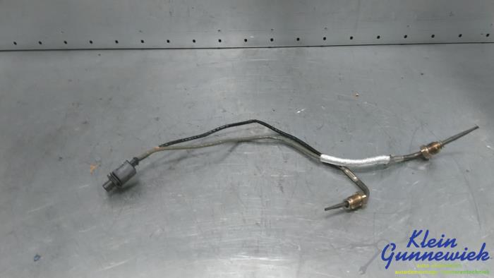 Używane Czujnik temperatury spalin Skoda Karoq Cena € 57,00 Procedura marży oferowane przez Klein Gunnewiek Autodemontage & Motorentechniek