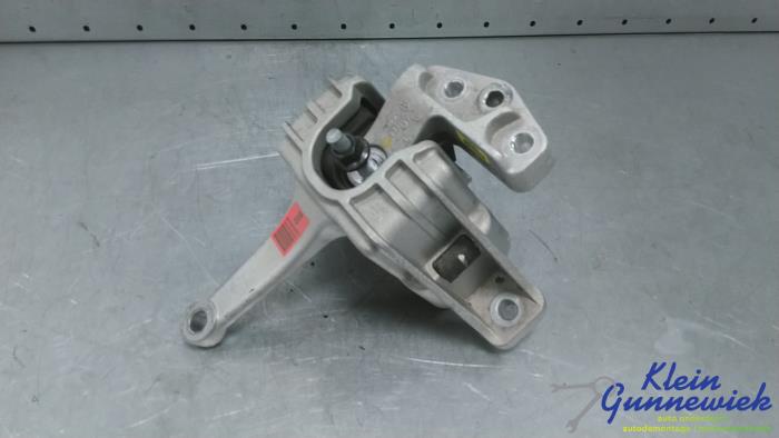 Used Engine mount Kia Niro Price € 95,00 Margin scheme offered by Klein Gunnewiek Autodemontage & Motorentechniek