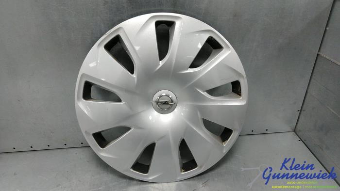 Używane Kolpak Opel Astra Cena € 21,00 Procedura marży oferowane przez Klein Gunnewiek Autodemontage & Motorentechniek