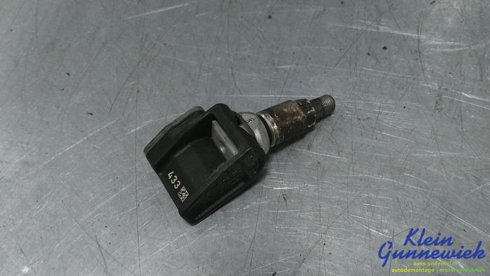 Begagnade Däcktryckssensor Mercedes E-Klasse Pris € 35,00 Marginaltabell erbjuds av Klein Gunnewiek Autodemontage & Motorentechniek