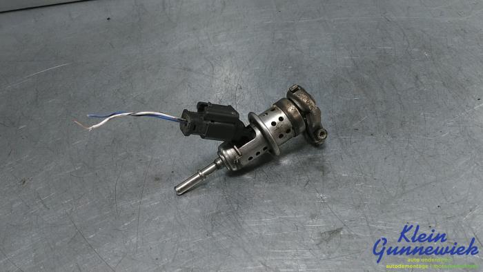 Usados Inyector Adblue Opel Vivaro Precio € 52,00 Norma de margen ofrecido por Klein Gunnewiek Autodemontage & Motorentechniek