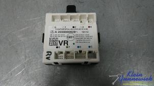 Usagé Module verrouillage central des portes Mercedes GLC-Klasse Prix € 30,00 Règlement à la marge proposé par Klein Gunnewiek Autodemontage & Motorentechniek