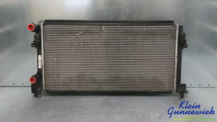 Used Radiator Volkswagen E-Golf Price € 41,00 Margin scheme offered by Klein Gunnewiek Autodemontage & Motorentechniek