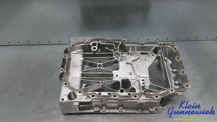 Used Sump Volkswagen E-Golf Price € 85,00 Margin scheme offered by Klein Gunnewiek Autodemontage & Motorentechniek