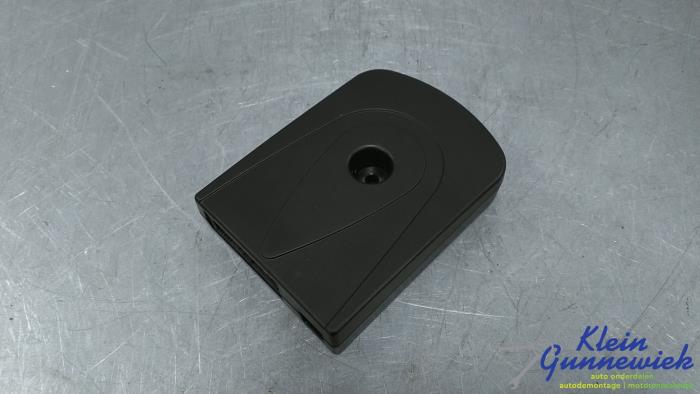 Begagnade Telefonmodul Ford Focus Pris € 125,00 Marginaltabell erbjuds av Klein Gunnewiek Autodemontage & Motorentechniek