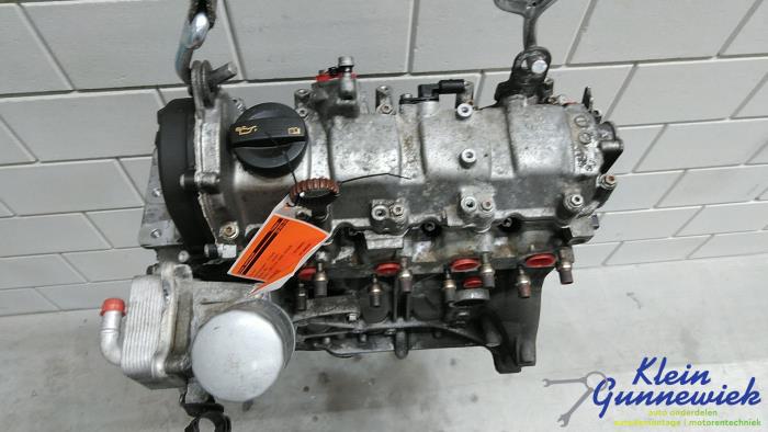 Engine Volkswagen Polo - 03F100091A CBZB