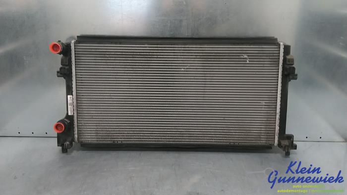 Used Radiator Volkswagen E-Golf Price € 41,00 Margin scheme offered by Klein Gunnewiek Autodemontage & Motorentechniek