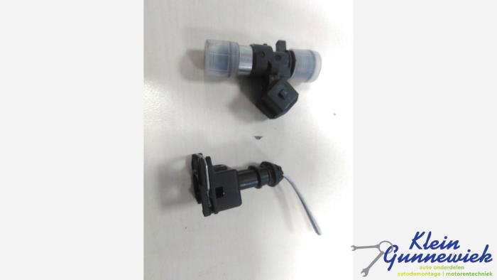 Begagnade Insprutare (bensin) Renault Clio Pris € 16,00 Marginaltabell erbjuds av Klein Gunnewiek Autodemontage & Motorentechniek