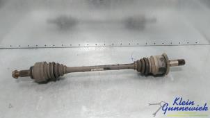 Begagnade Drivaxel, vänster bak BMW 1-Serie Pris € 75,00 Marginaltabell erbjuds av Klein Gunnewiek Autodemontage & Motorentechniek