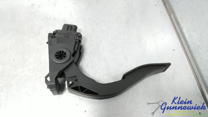 Begagnade Gaspedalsensor Audi A6 Pris € 17,00 Marginaltabell erbjuds av Klein Gunnewiek Autodemontage & Motorentechniek