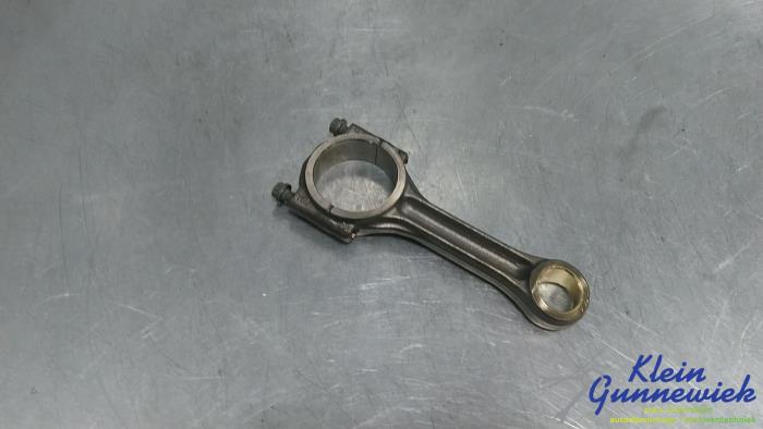 Usados Biela Volkswagen Passat Precio € 75,00 Norma de margen ofrecido por Klein Gunnewiek Autodemontage & Motorentechniek