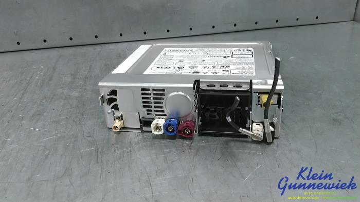 Begagnade Kontrollenhet, multimedia BMW 2-Serie Pris € 295,00 Marginaltabell erbjuds av Klein Gunnewiek Autodemontage & Motorentechniek