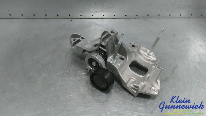 Usagé Support dynamo bas Renault Kangoo Prix € 75,00 Règlement à la marge proposé par Klein Gunnewiek Autodemontage & Motorentechniek