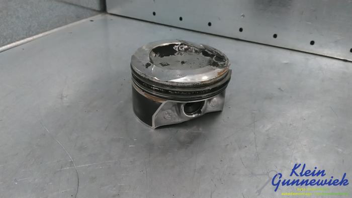 Usados Pistón Mercedes GLE Precio € 67,00 Norma de margen ofrecido por Klein Gunnewiek Autodemontage & Motorentechniek