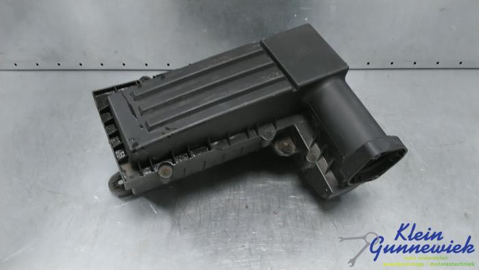 Begagnade Luftfilterhus Volkswagen Touran Pris € 30,00 Marginaltabell erbjuds av Klein Gunnewiek Autodemontage & Motorentechniek
