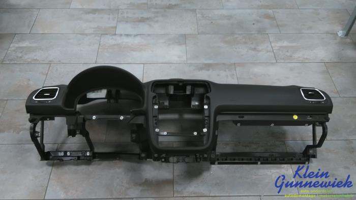 Używane Panel Volkswagen Eos Cena € 175,00 Procedura marży oferowane przez Klein Gunnewiek Autodemontage & Motorentechniek