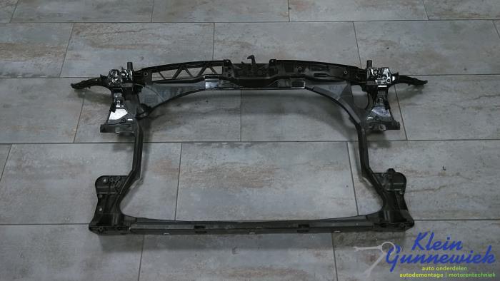 Begagnade Front Audi A6 Pris € 108,00 Marginaltabell erbjuds av Klein Gunnewiek Autodemontage & Motorentechniek