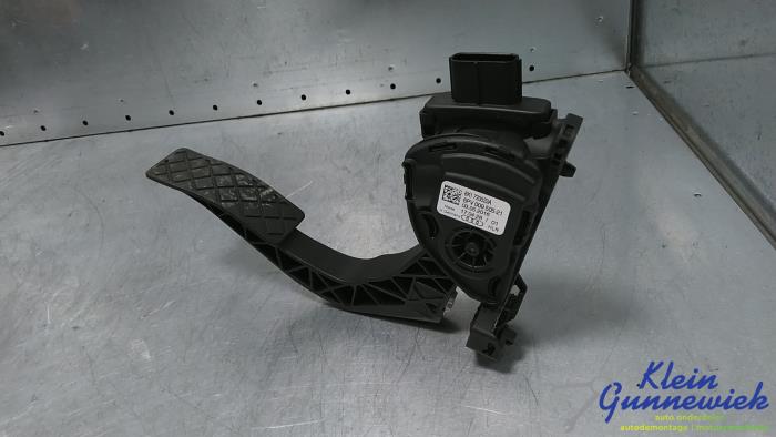 Begagnade Gaspedalsensor Audi A6 Pris € 17,00 Marginaltabell erbjuds av Klein Gunnewiek Autodemontage & Motorentechniek