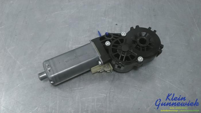 Używane Silnik dachu cabrio Mini Mini Cena € 225,00 Procedura marży oferowane przez Klein Gunnewiek Autodemontage & Motorentechniek