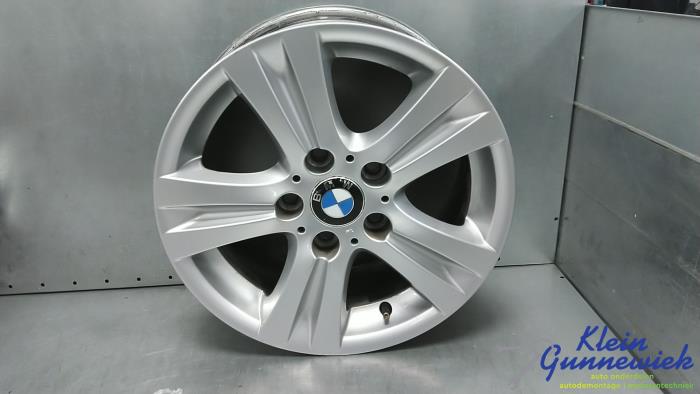 Używane Obrecz BMW 1-Serie Cena € 52,00 Procedura marży oferowane przez Klein Gunnewiek Autodemontage & Motorentechniek