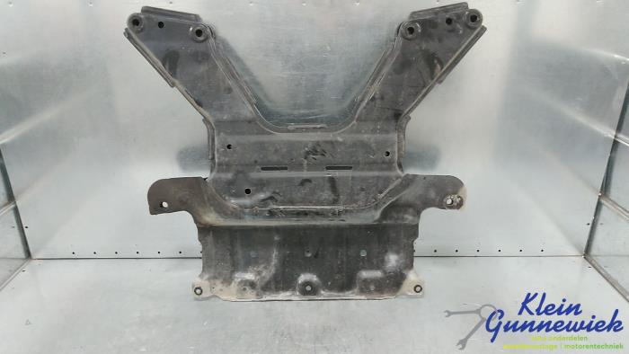 Begagnade Underram Audi E-Tron Pris € 52,00 Marginaltabell erbjuds av Klein Gunnewiek Autodemontage & Motorentechniek