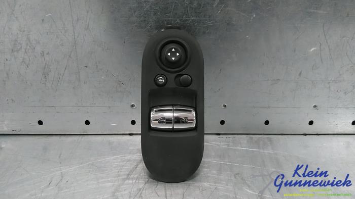Usados Interruptor combinado de ventanillas Mini Mini Precio € 45,00 Norma de margen ofrecido por Klein Gunnewiek Autodemontage & Motorentechniek