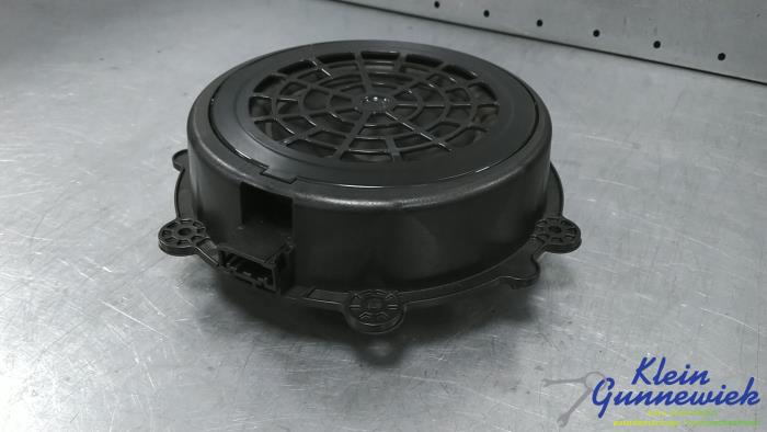 Używane Glosnik Porsche Panamera Cena € 78,00 Procedura marży oferowane przez Klein Gunnewiek Autodemontage & Motorentechniek